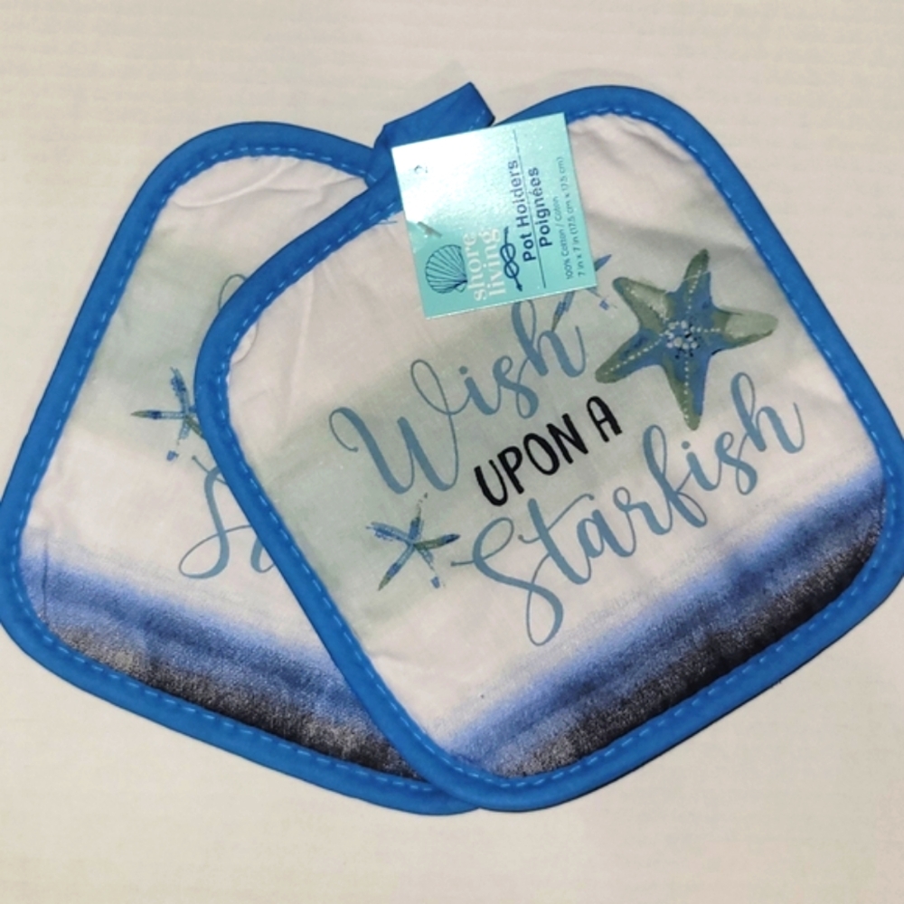 2 Piece Blue and White Starfish Pot Holders (Wish Upon A Starfish)